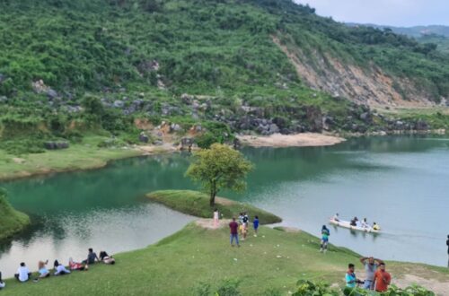 নীলাদ্রি লেক (শহীদ সিরাজ লেক), টেকেরঘাট, সুনামগঞ্জ