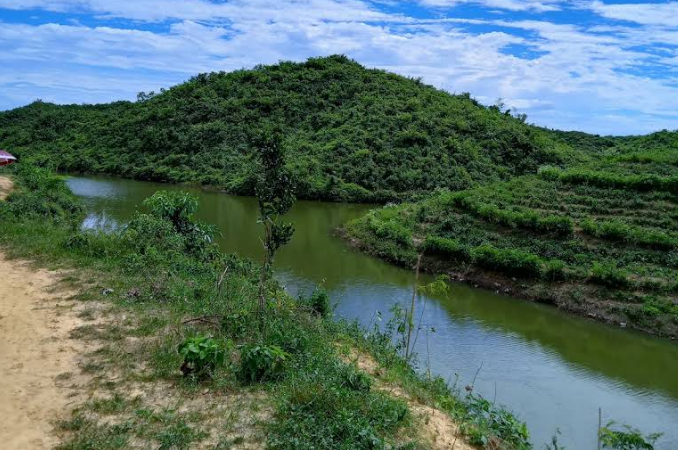 padmachara lake