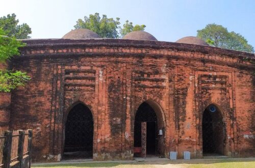 নয় গম্বুজ মসজিদ বাগেরহাট টুরিস্ট স্পট