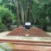 বরেণ্য চিত্র শিল্পী এসএম সুলতানের সমাধি