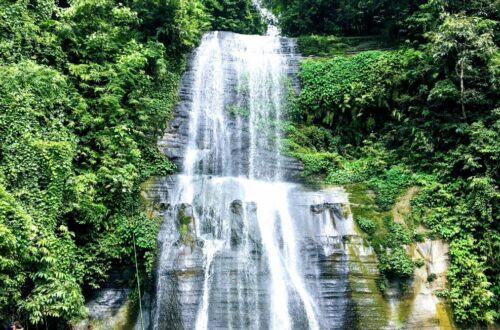 হামহাম জলপ্রপাত কোন জেলার কোন উপজেলায় অবস্থিত